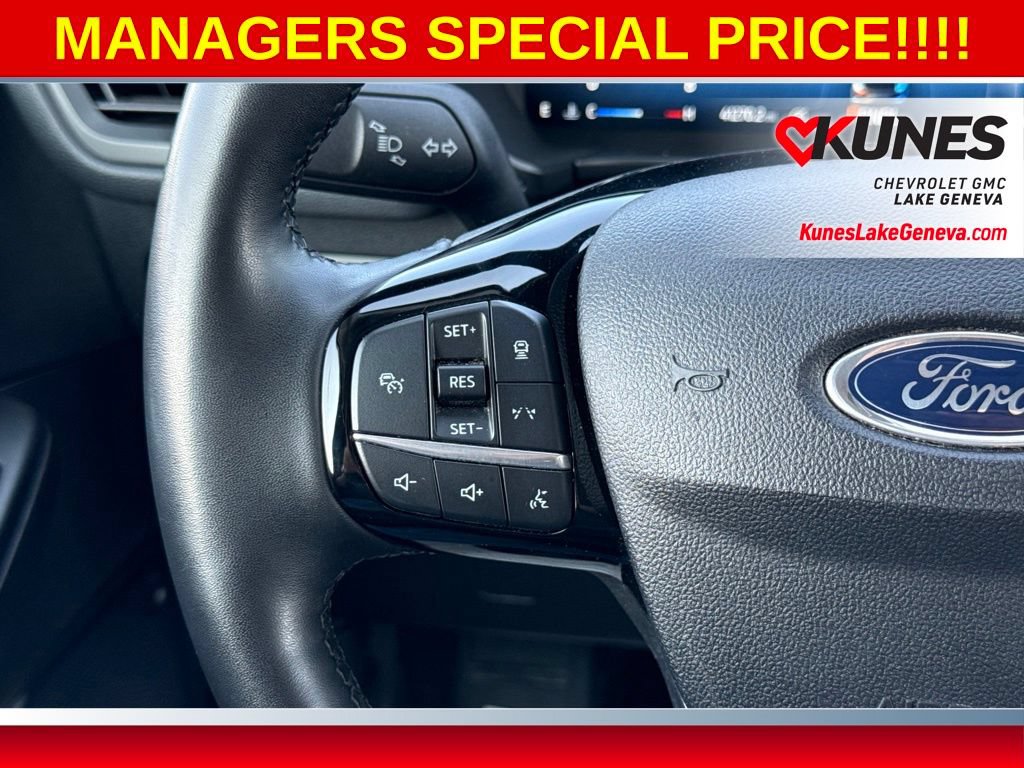 Used 2024 Ford Escape Platinum AWD/4WD image 43