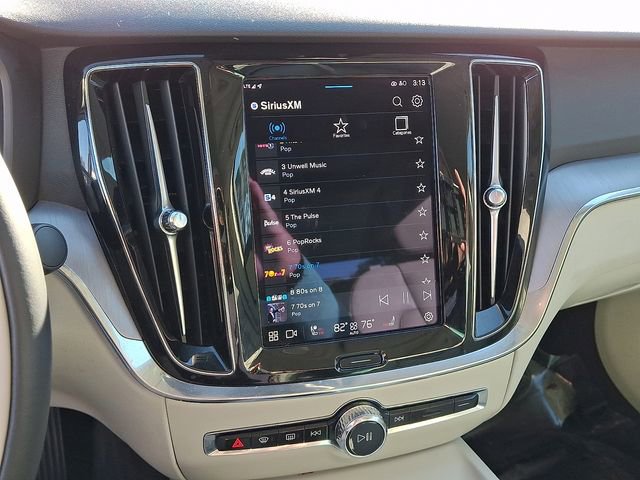 Used 2024 Volvo S60 B5 Core image 24