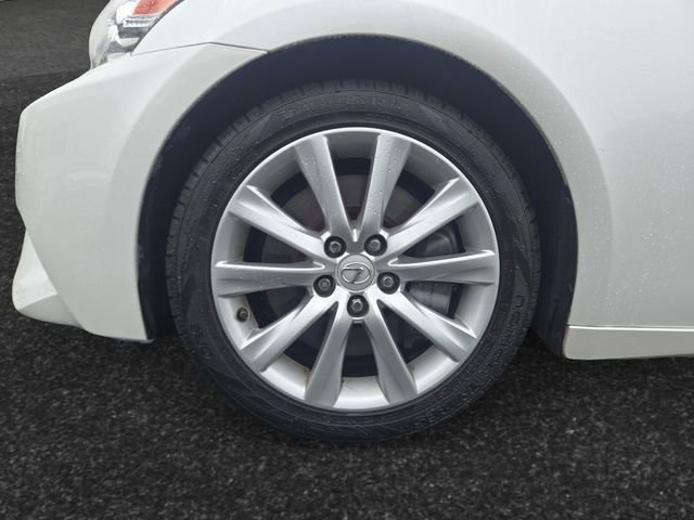Used 2016 Lexus IS 300 AWD w/ Premium Package image 4