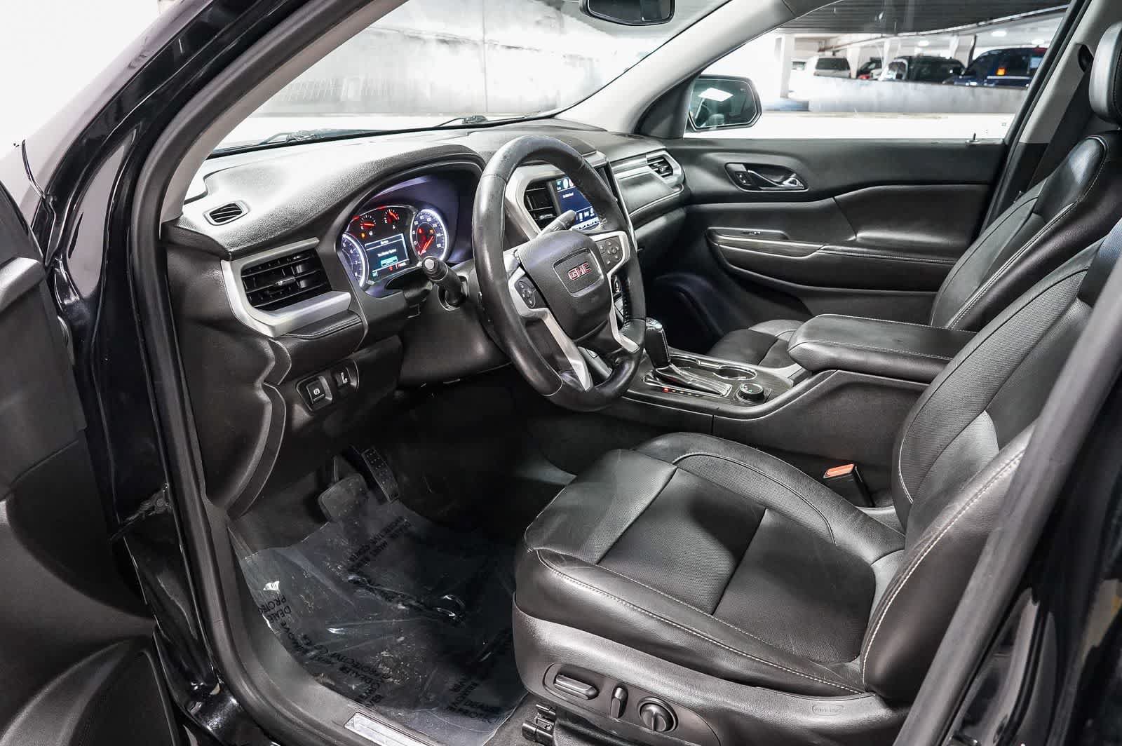Used 2017 GMC Acadia SLT FWD image 18