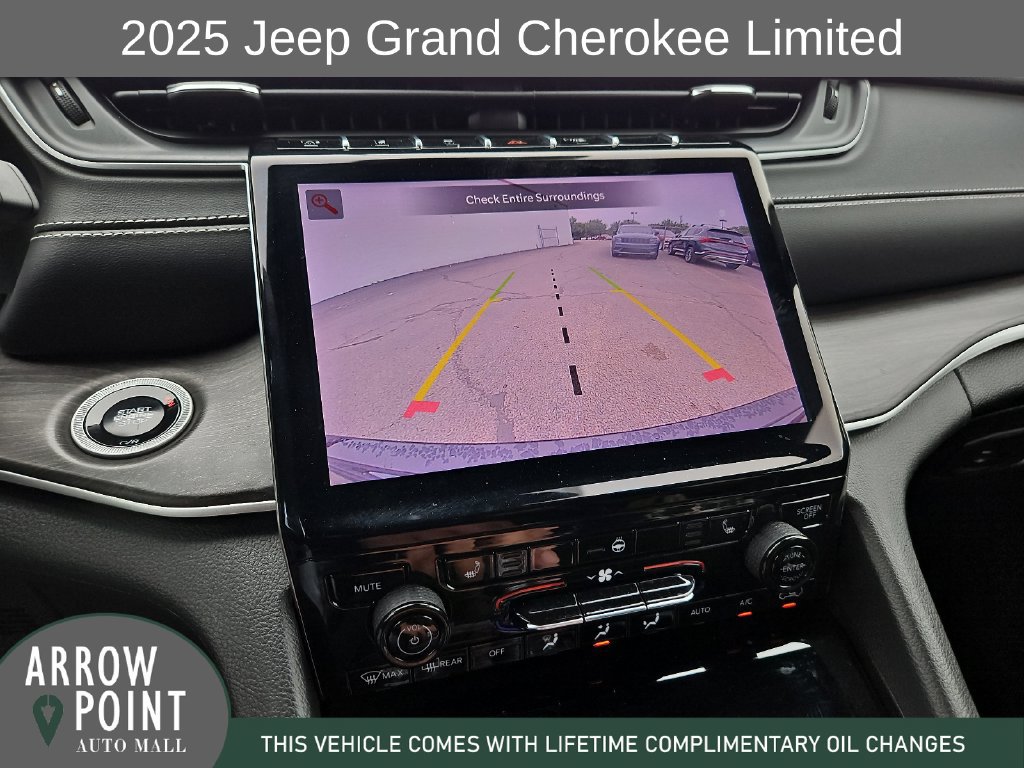 Used 2025 Jeep Grand Cherokee Limited AWD/4WD image 24