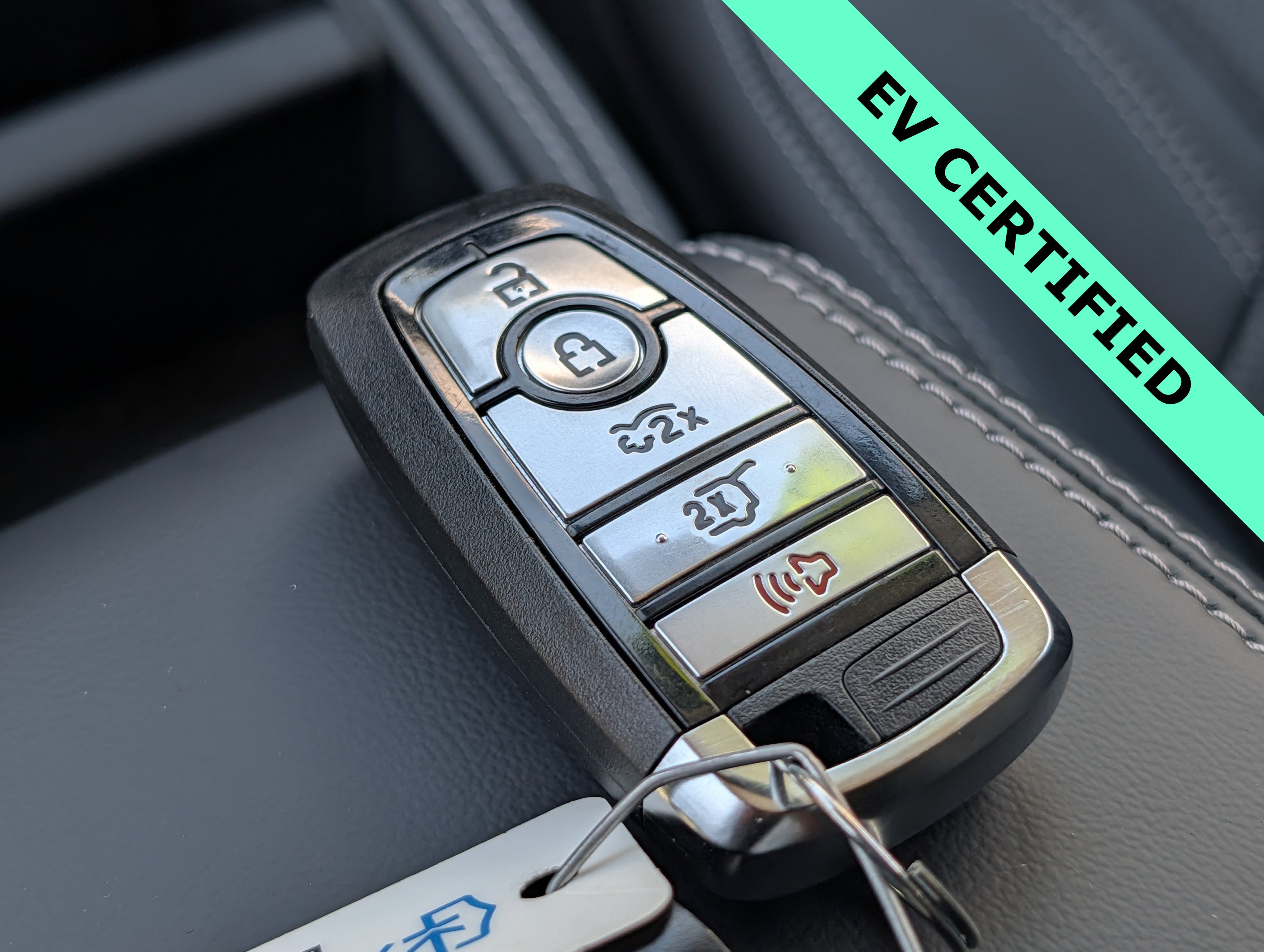 Used 2025 Ford Mustang Mach-E Premium AWD/4WD image 35