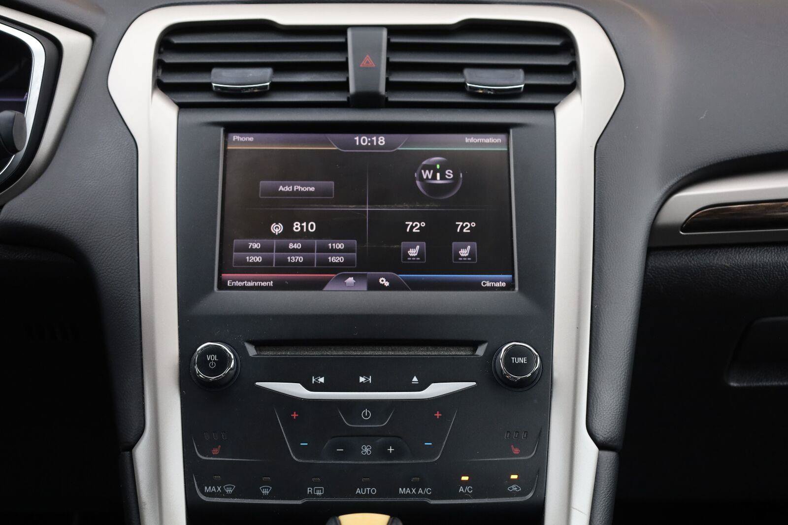Used 2014 Ford Fusion SE w/ Equipment Group 202A FWD image 40