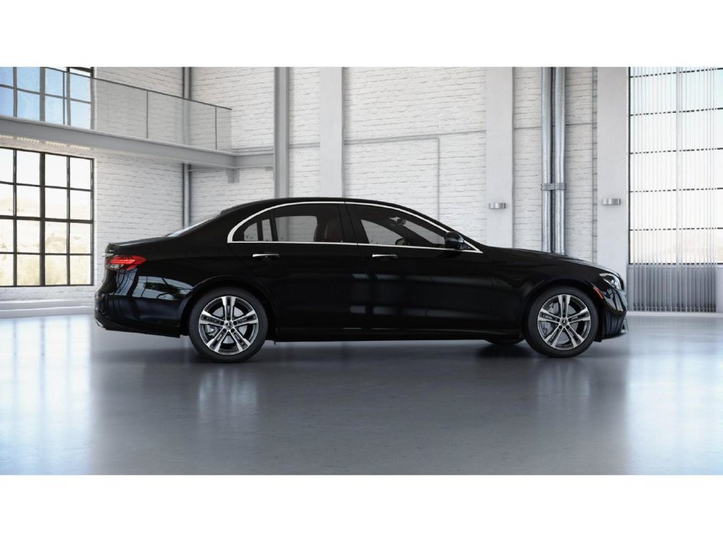 Used 2023 Mercedes-Benz E 350 4MATIC Sedan image 18