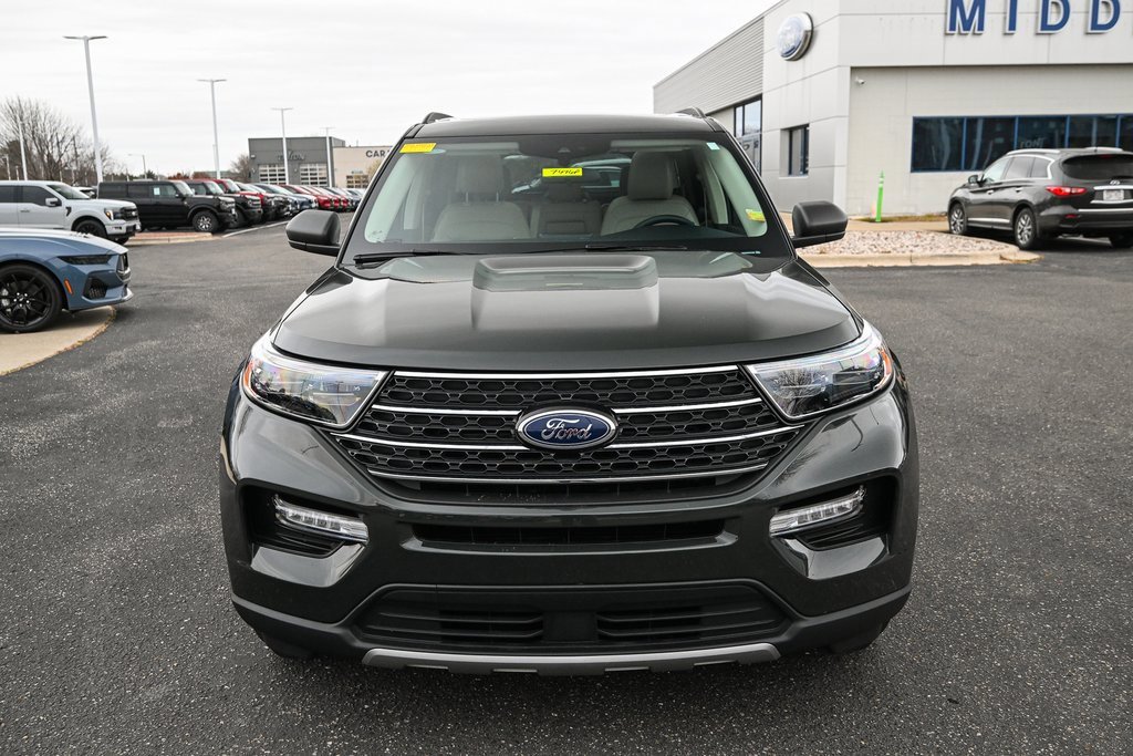 Certified 2023 Ford Explorer XLT w/ Equipment Group 202A image 10