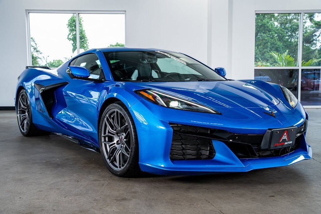 Used 2025 Chevrolet Corvette Z06 w/ Battery Protection Package image 4