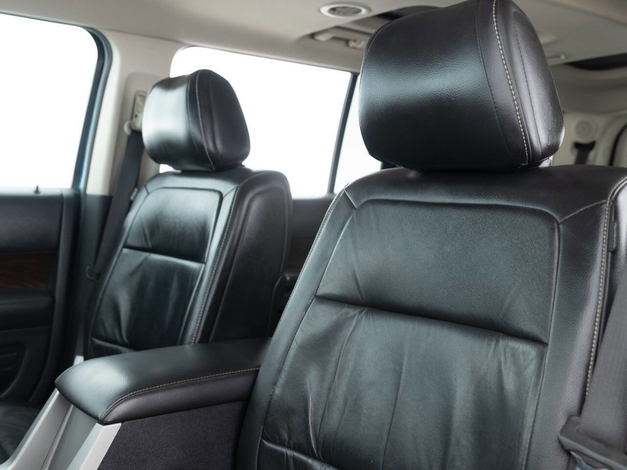 Used 2011 Ford Flex SEL w/ Rapid Spec Order Code image 22