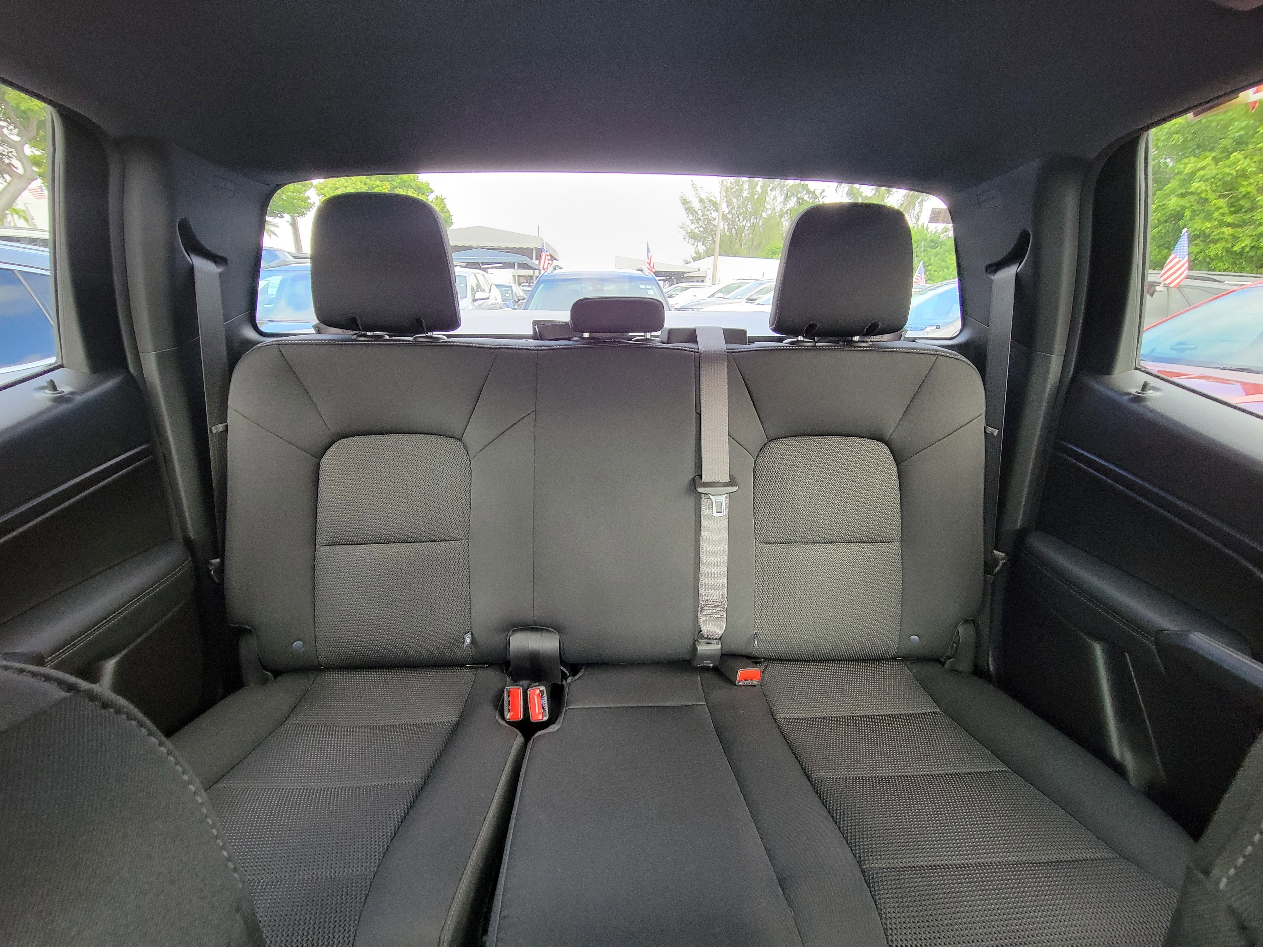 Used 2024 Chevrolet Colorado LT image 15