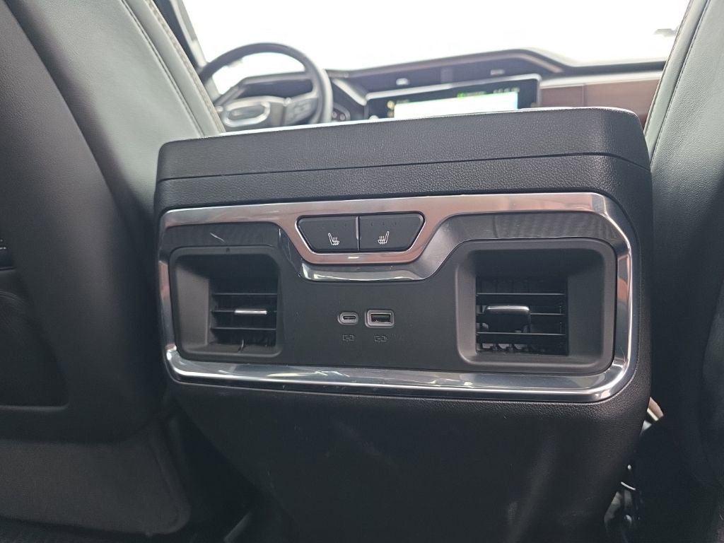 Used 2025 GMC Sierra 1500 Denali Ultimate image 11