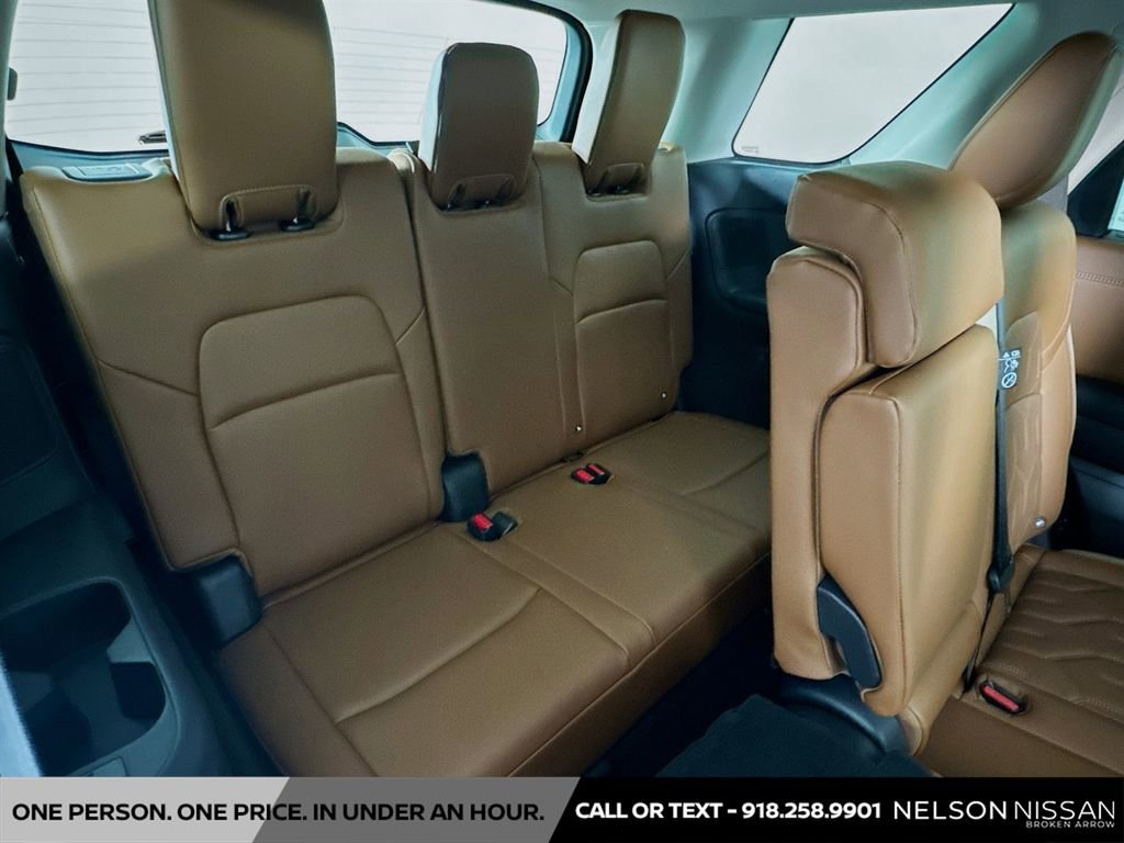 New 2026 Nissan Pathfinder Platinum image 28