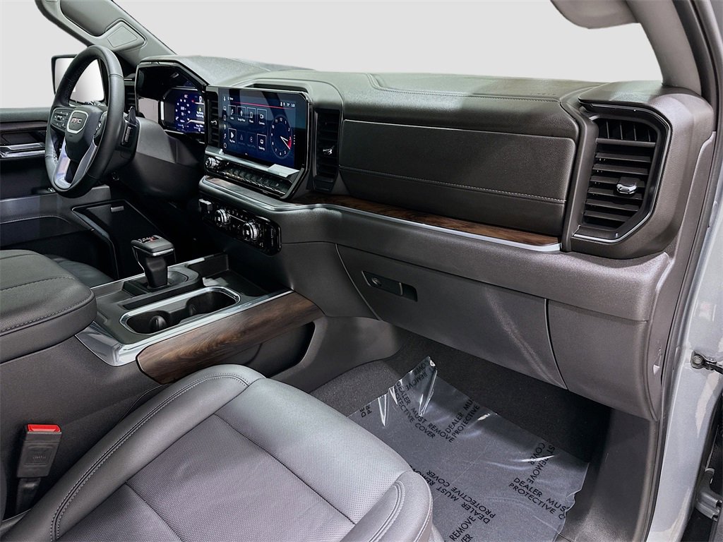Used 2025 GMC Sierra 1500 SLT image 30