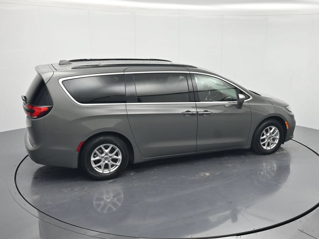 Used 2022 Chrysler Pacifica Touring-L FWD image 31