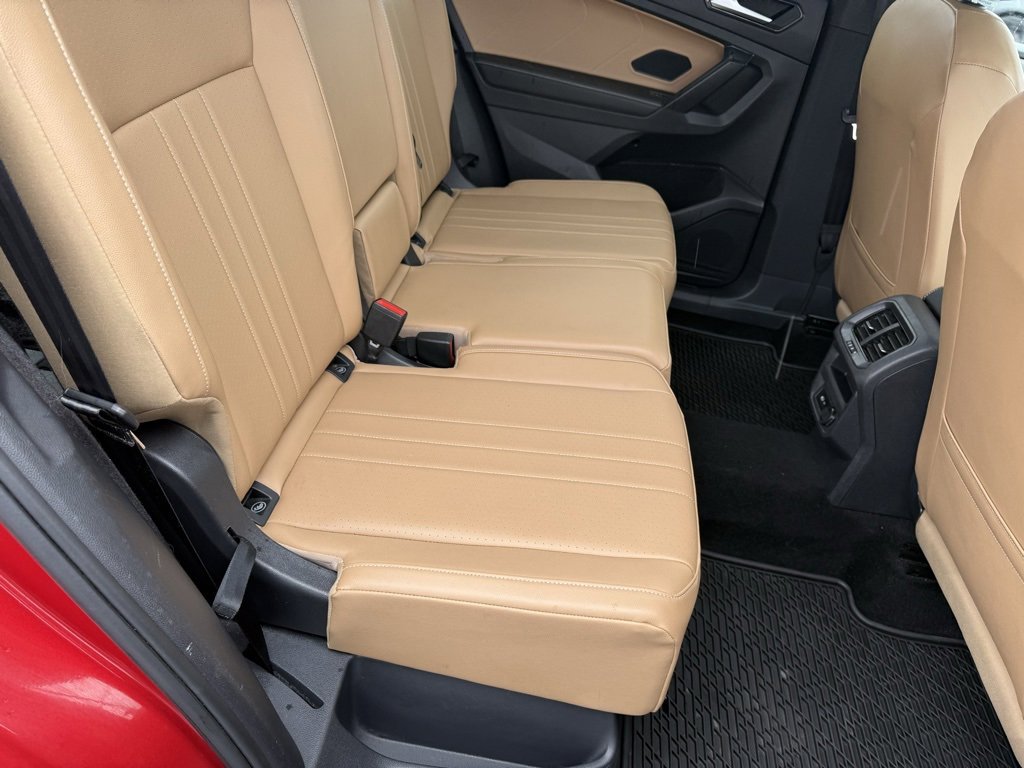 Used 2022 Volkswagen Tiguan SE image 21