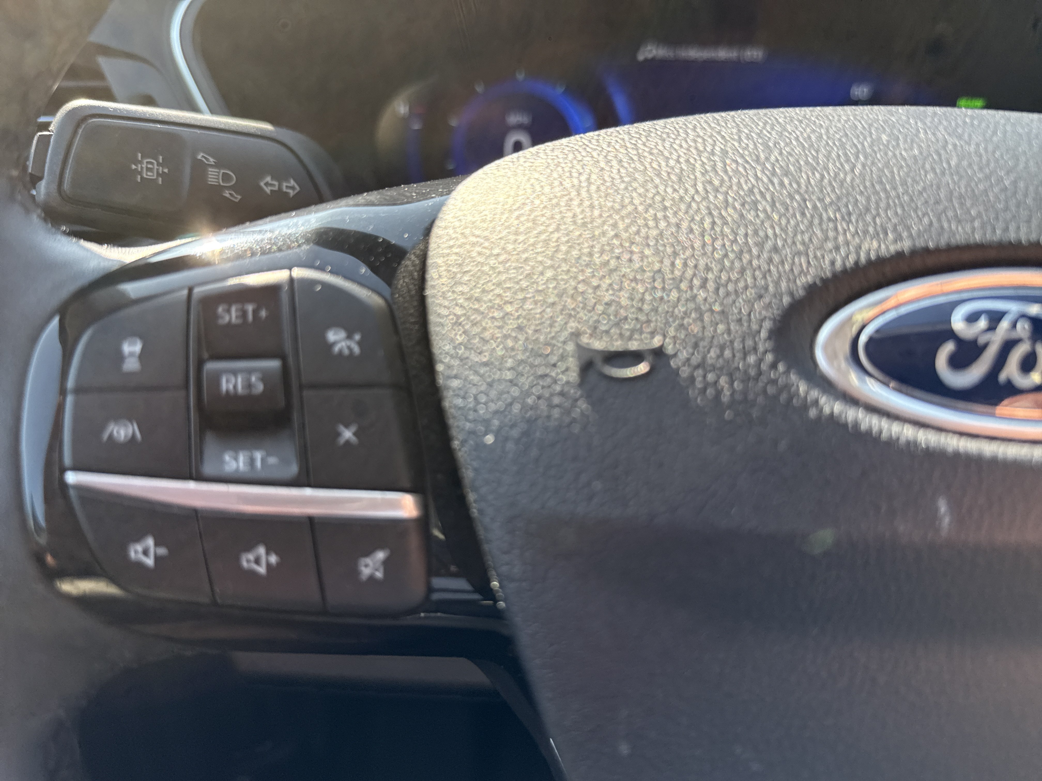 Used 2022 Ford Escape Titanium AWD/4WD image 18