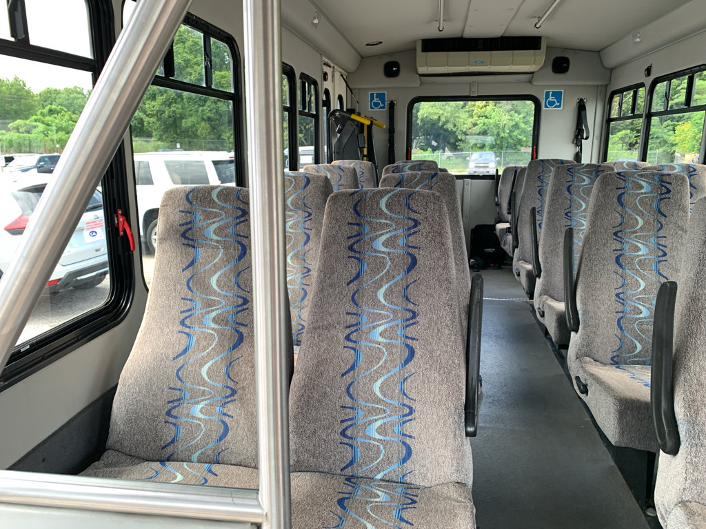 Used 2010 Ford E-450 and Econoline 450 Super Duty RWD image 29