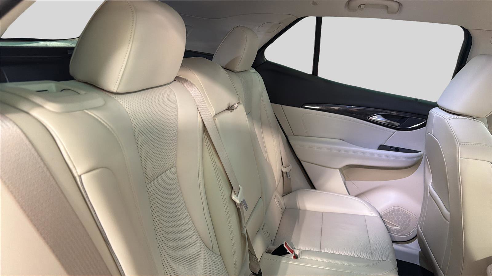 Used 2023 Buick Envision Essence image 20