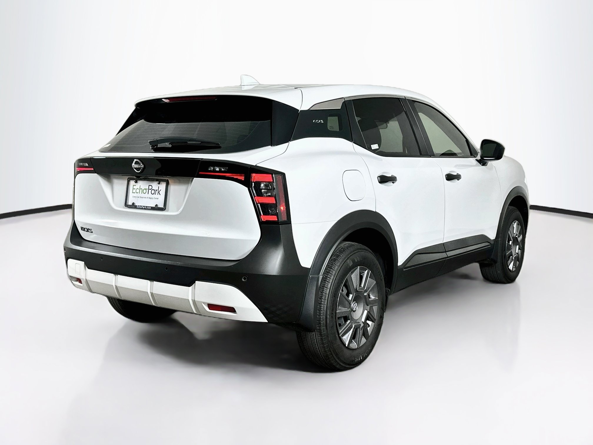 Used 2025 Nissan Kicks S FWD image 9