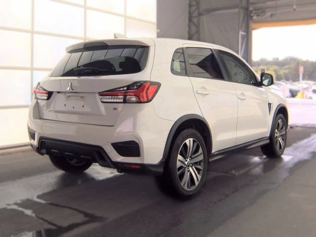Used 2021 Mitsubishi Outlander Sport SE FWD image 3