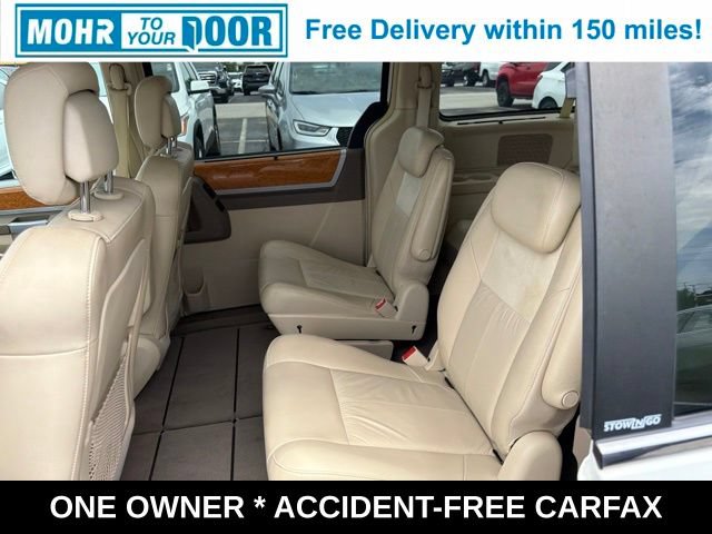 Used 2010 Chrysler Town & Country Limited w/ Entertainment Group #3 FWD image 32