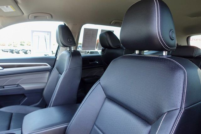 Used 2022 Volkswagen Atlas SE image 12