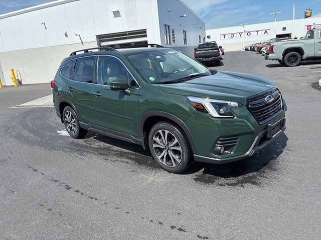 Used 2023 Subaru Forester Limited AWD/4WD image 2