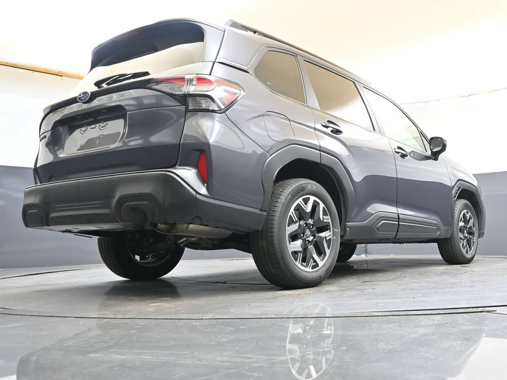 Certified 2025 Subaru Forester Premium AWD/4WD image 34