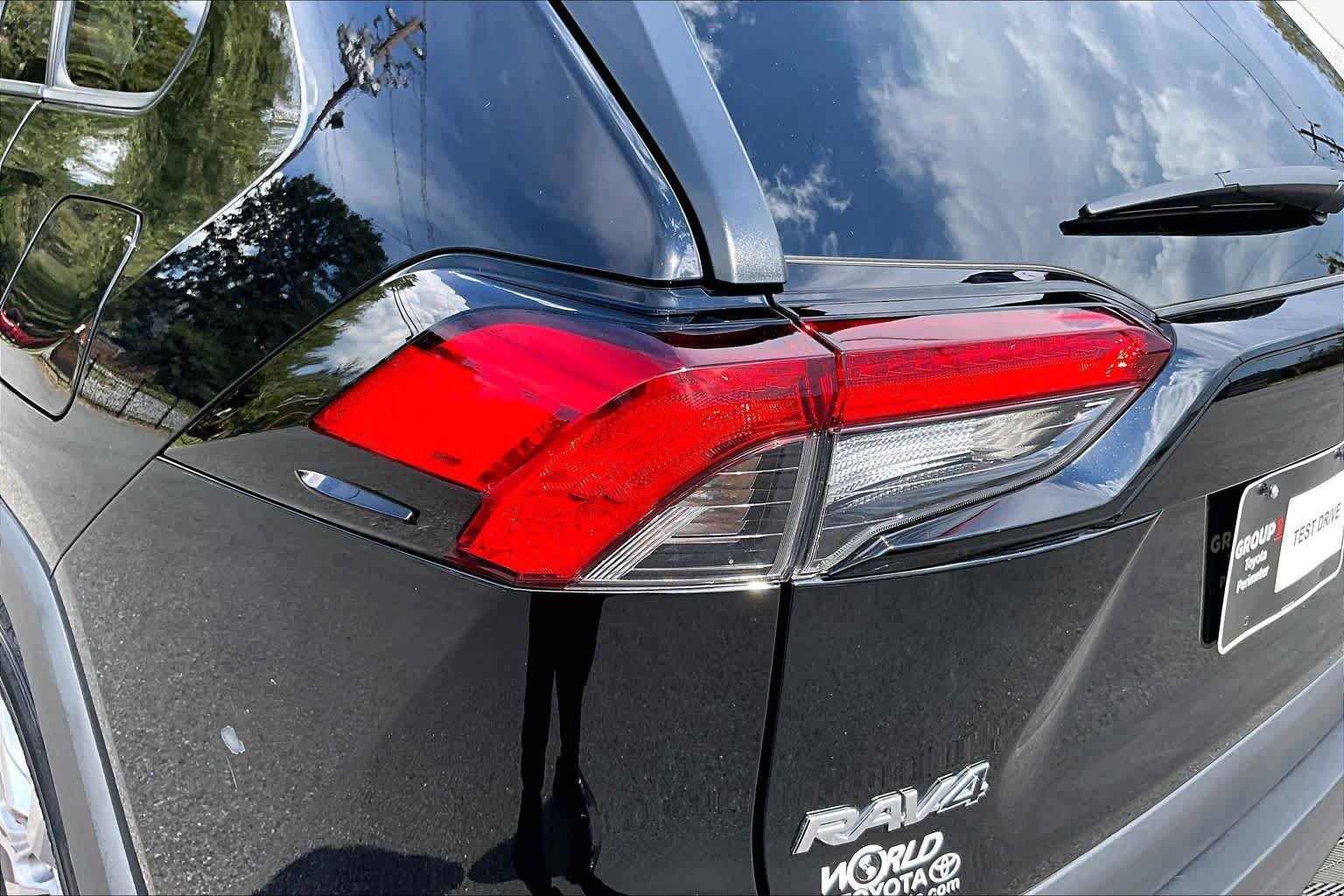 Certified 2025 Toyota RAV4 XLE AWD/4WD image 29