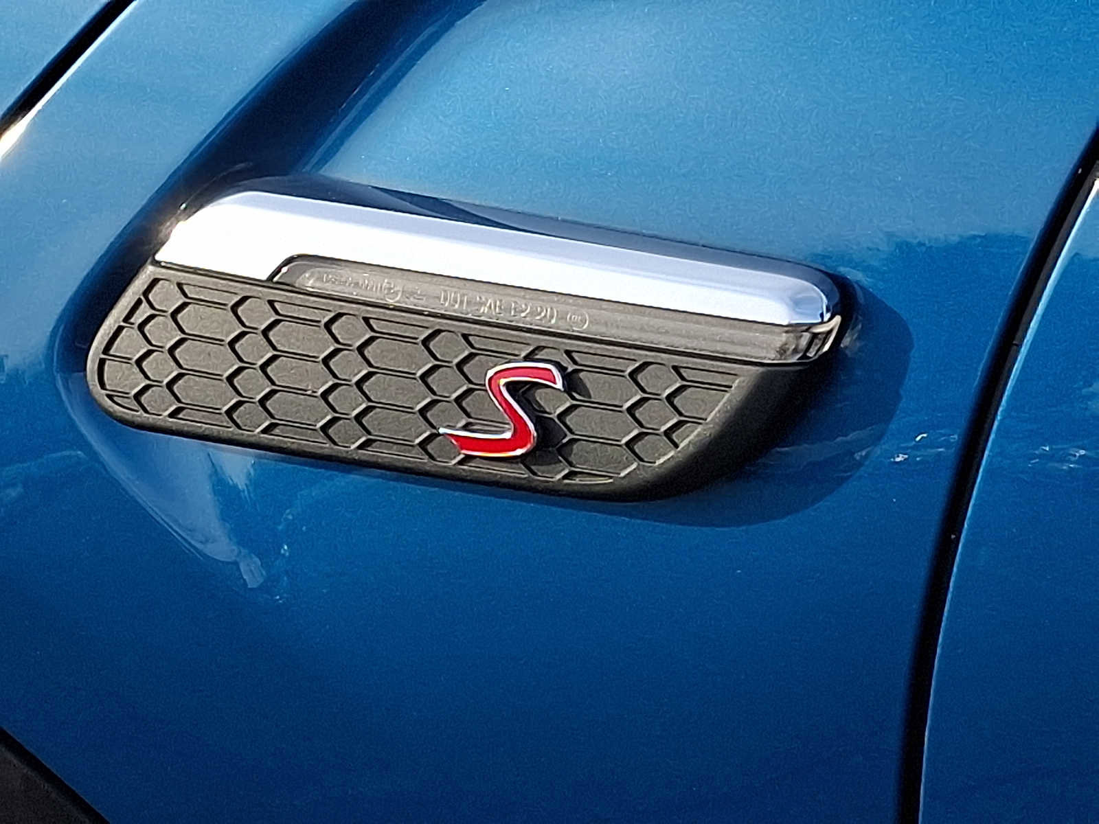 Used 2023 MINI Cooper S w/ Signature Upholstery Package image 26