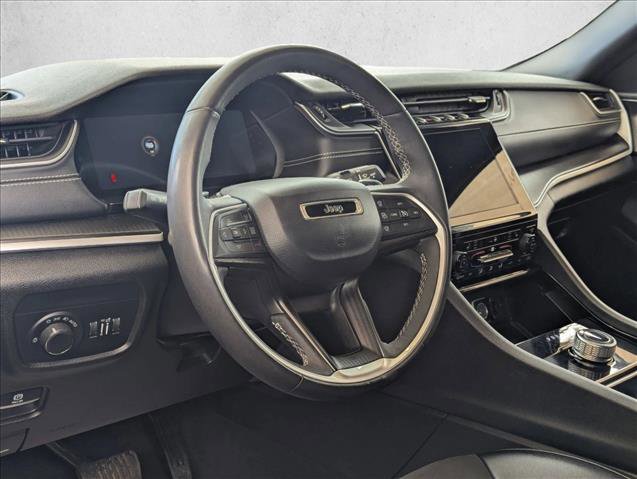 Used 2023 Jeep Grand Cherokee L Altitude image 10