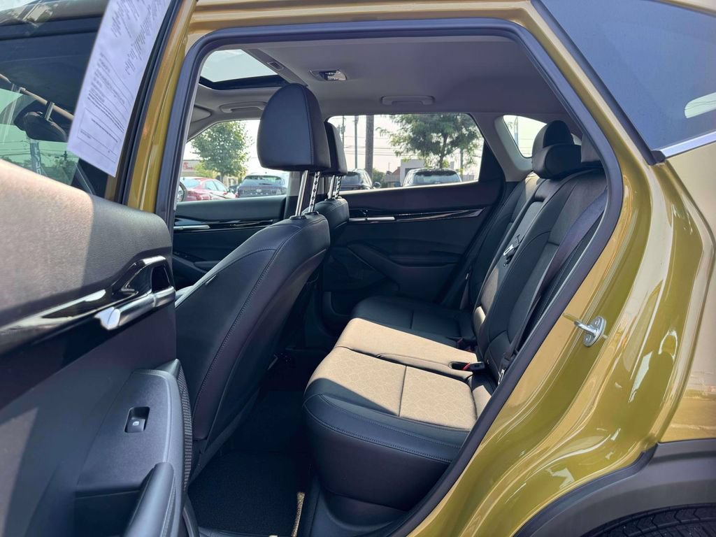 Used 2024 Kia Seltos SX w/ SX Sunroof Package AWD/4WD image 12