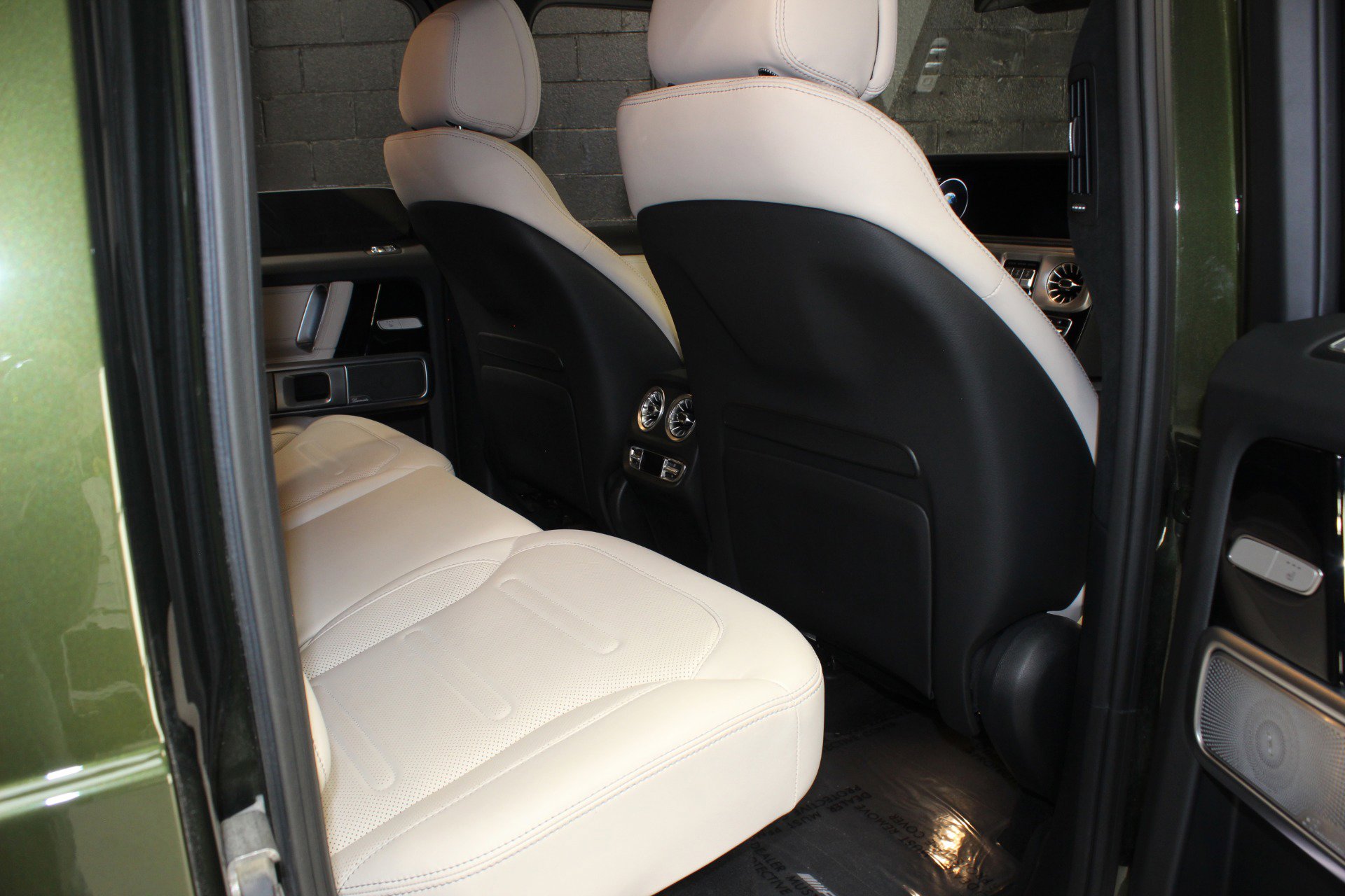 Used 2022 Mercedes-Benz G 550 w/ Exclusive Interior Package image 41