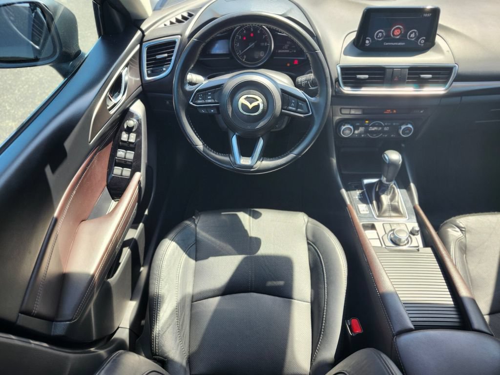 Used 2018 MAZDA MAZDA3 Grand Touring FWD image 13