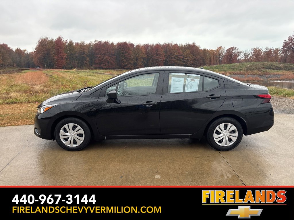 Used 2024 Nissan Versa S w/ Electronics Package image 2