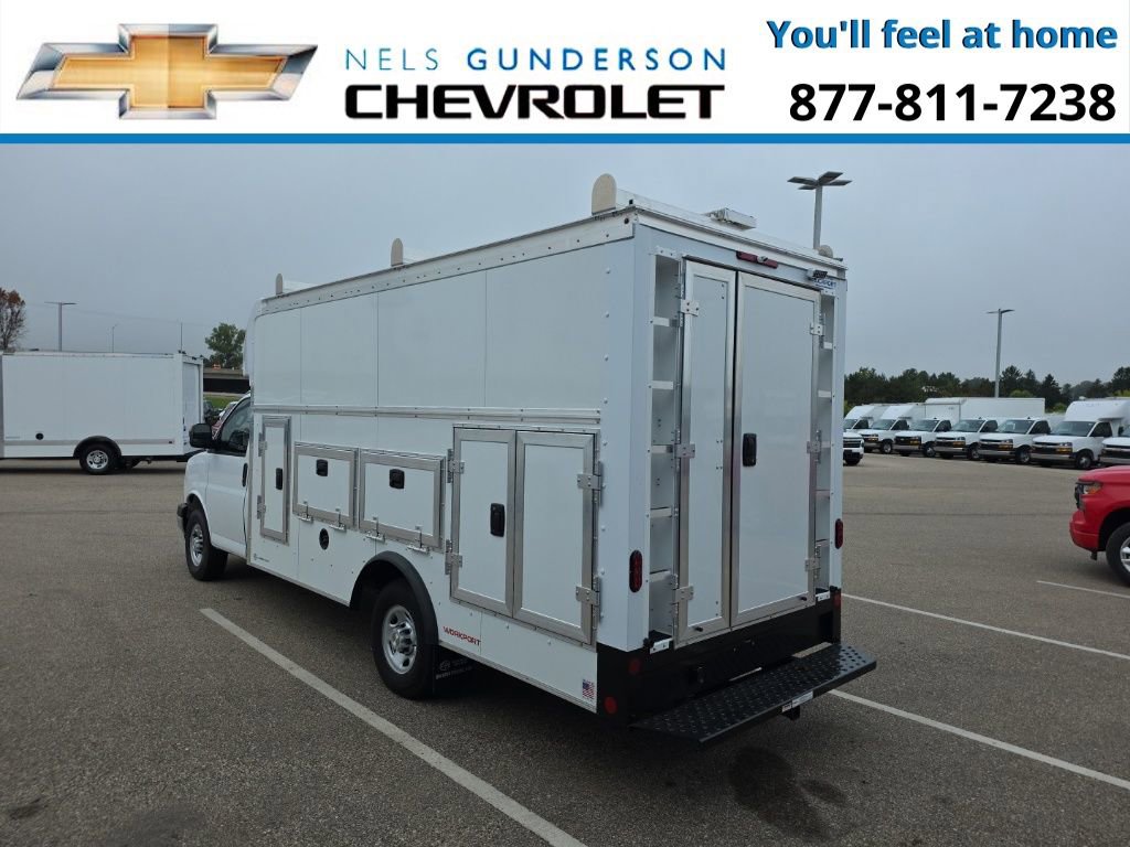 New 2025 Chevrolet Express 3500 w/ Power Convenience Package RWD image 4