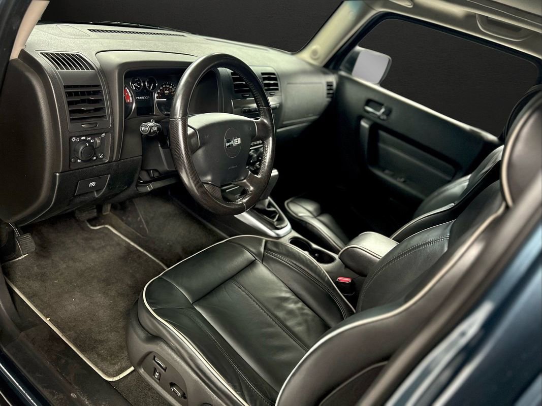 Used 2006 HUMMER H3 Luxury image 12