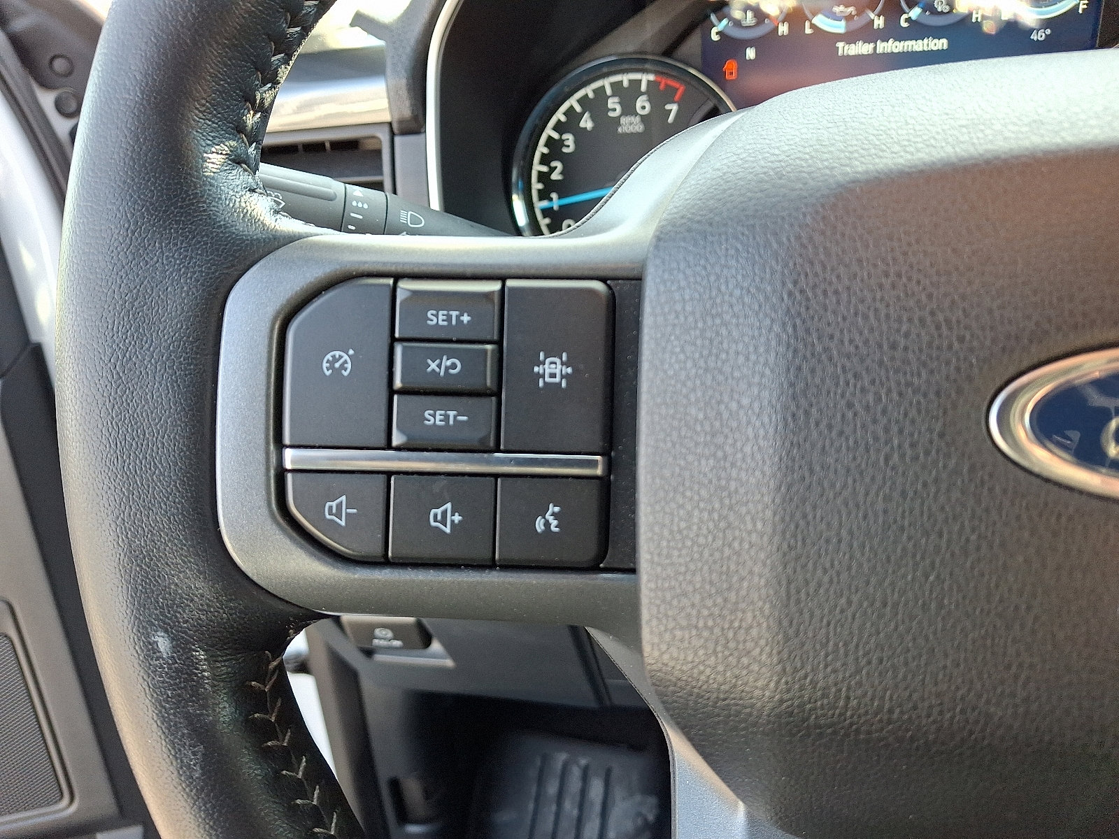 Certified 2022 Ford F150 XLT w/ Equipment Group 302A High image 20