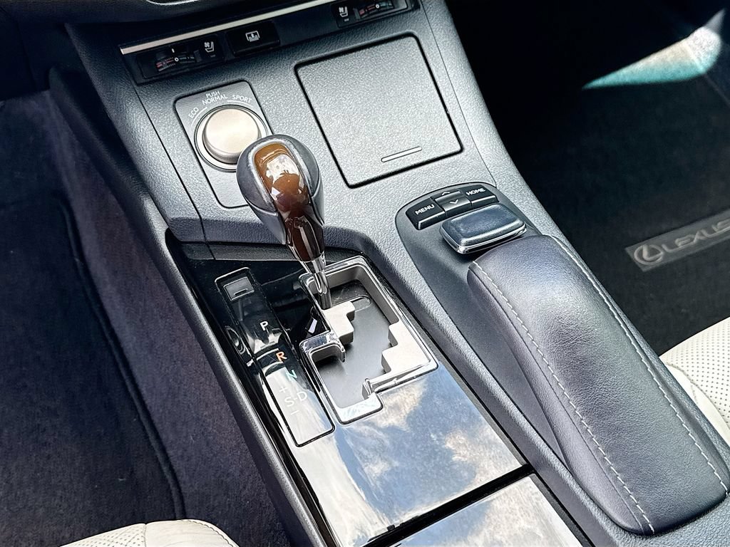 Used 2015 Lexus ES 350 w/ Luxury Package FWD image 17