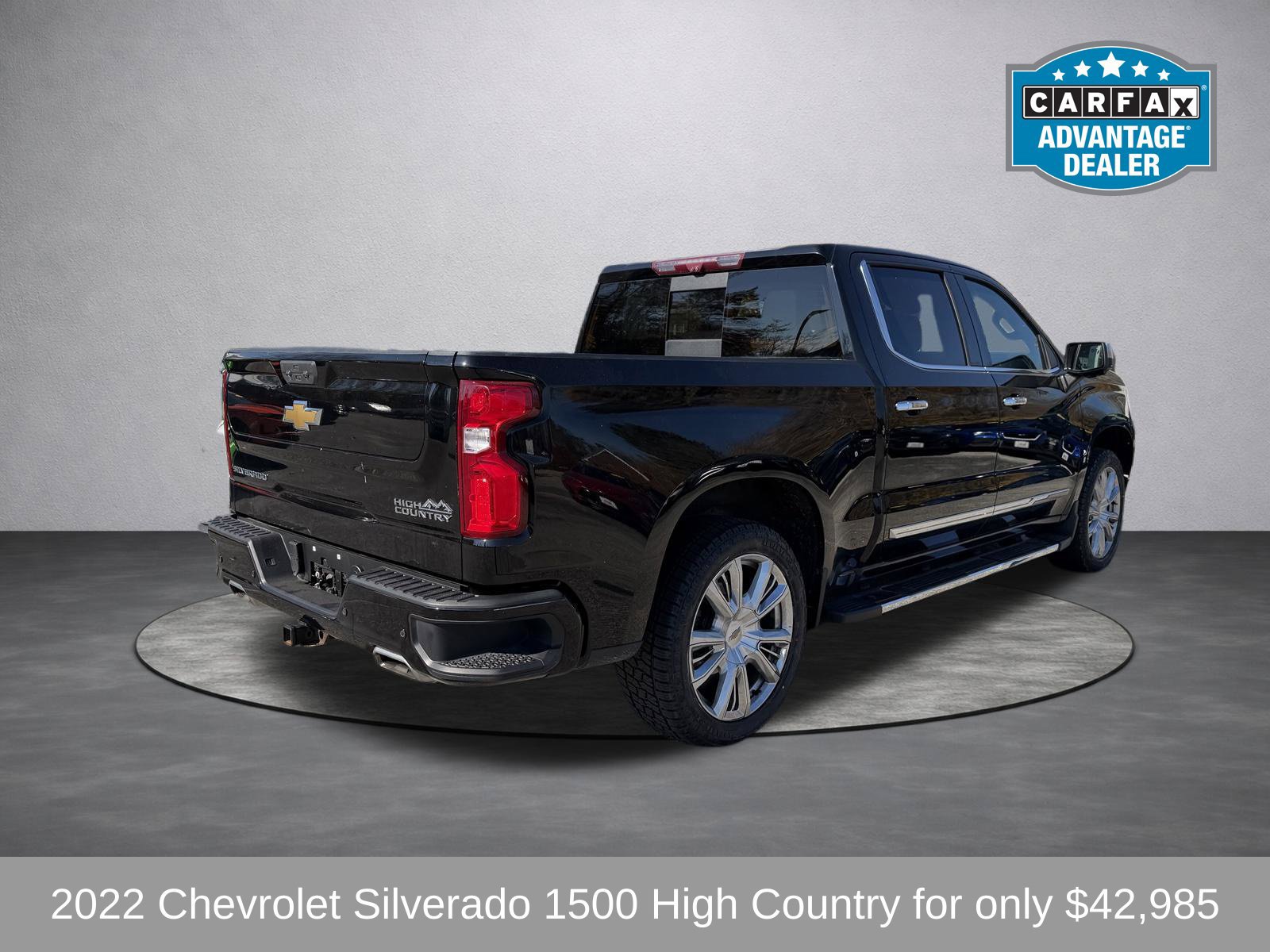 Used 2022 Chevrolet Silverado 1500 High Country w/ High Country Premium Package AWD/4WD image 3