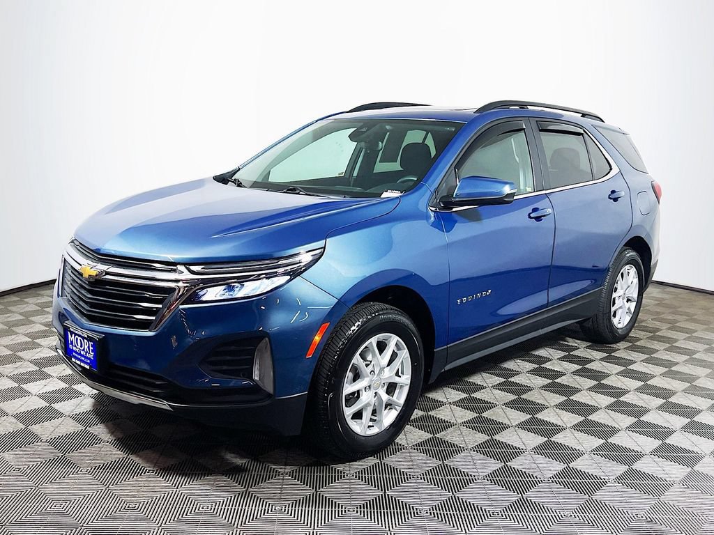Used 2024 Chevrolet Equinox LT AWD/4WD image 3