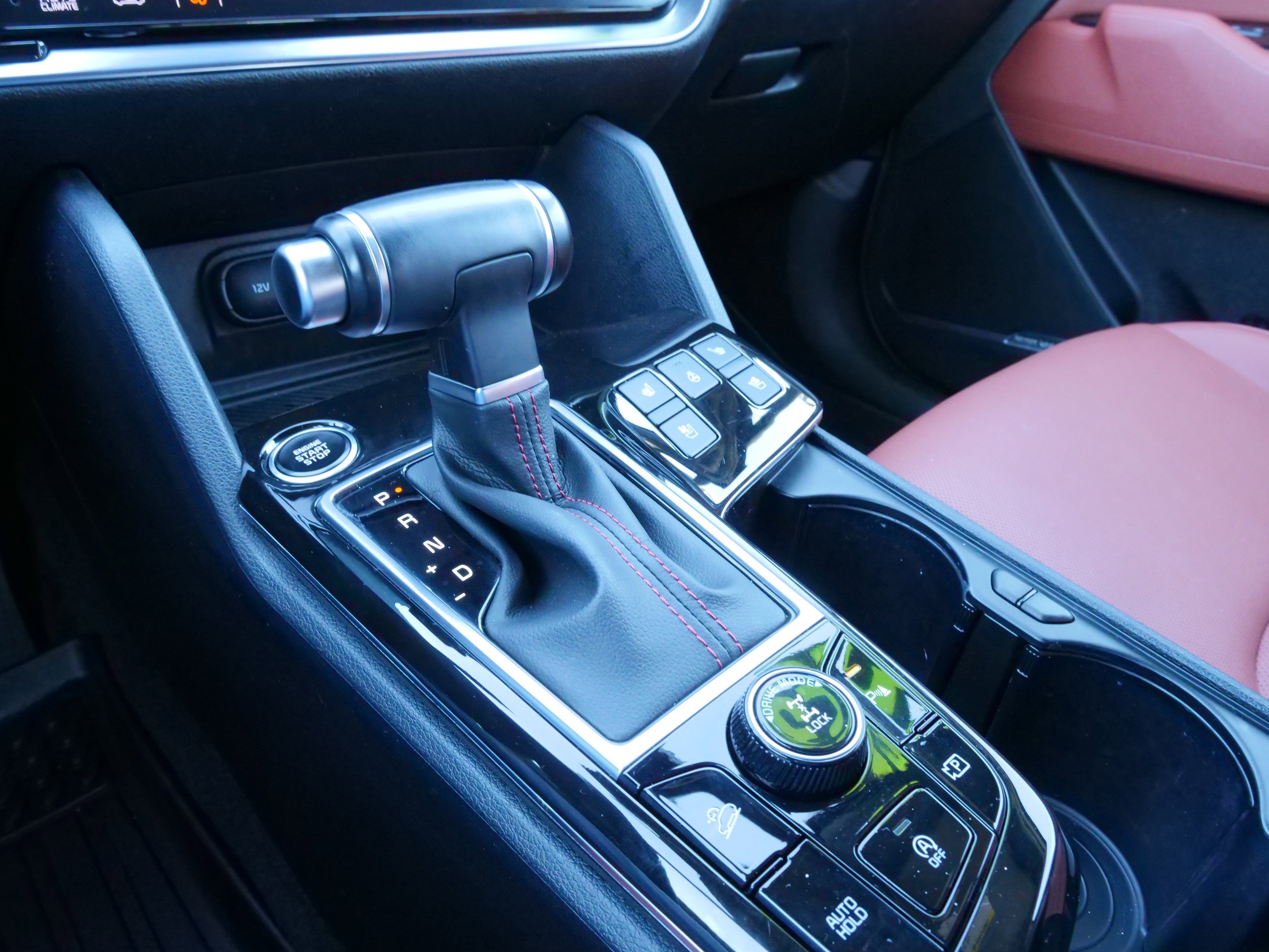 Used 2023 Kia Sportage SX image 25