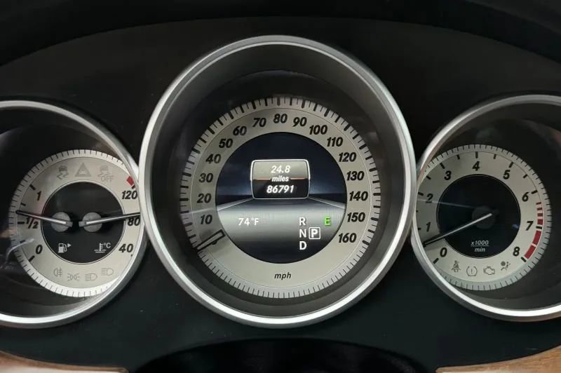 Used 2015 Mercedes-Benz CLS 550 w/ Premium Package image 28