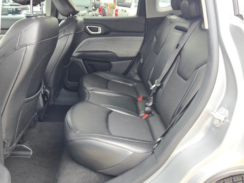 Used 2022 Jeep Compass Latitude w/ Convenience Group image 17