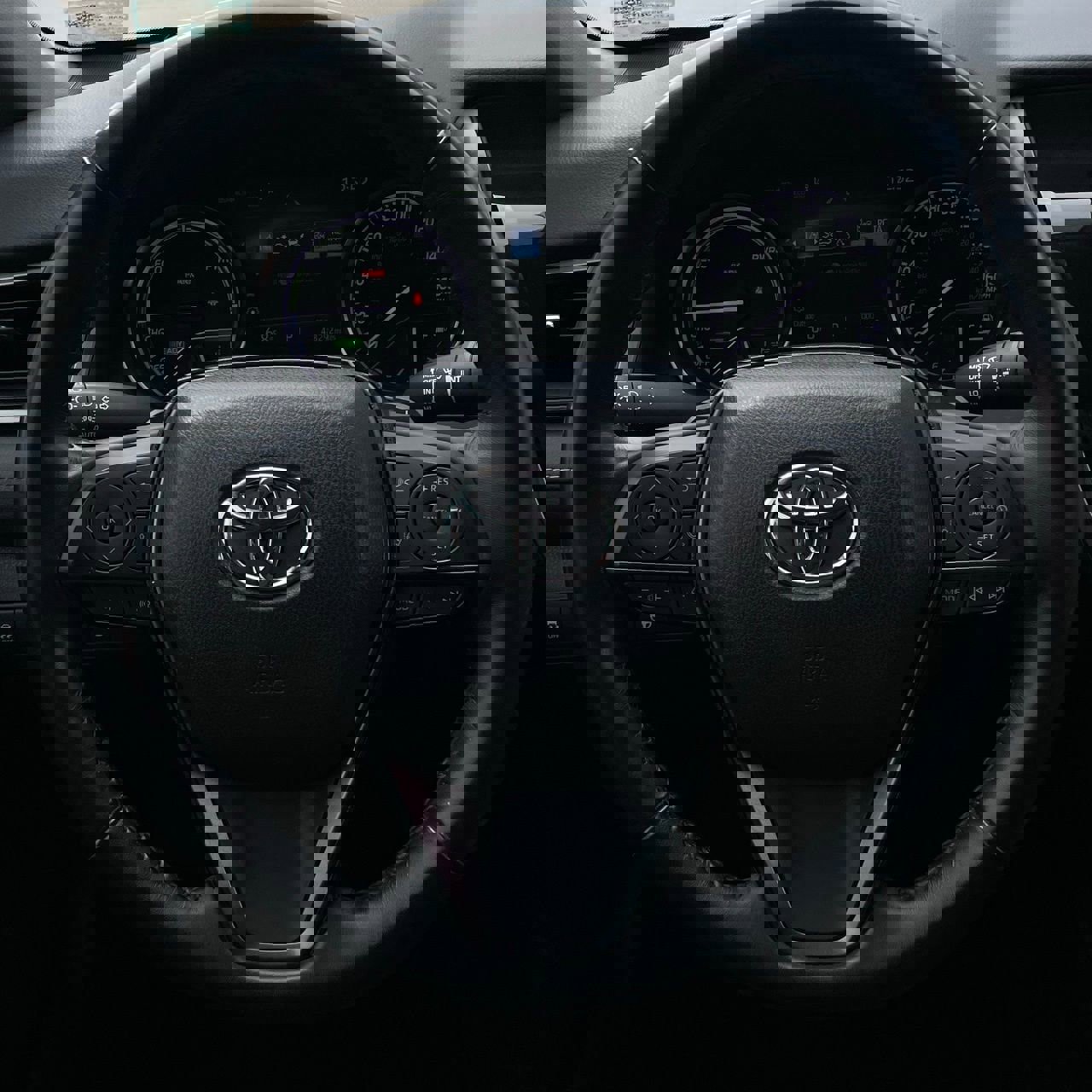 Used 2022 Toyota Camry XSE w/ Cold Weather Package image 13