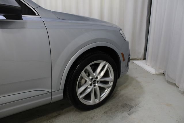 Used 2018 Audi Q7 3.0T Prestige w/ Prestige Package AWD/4WD image 30