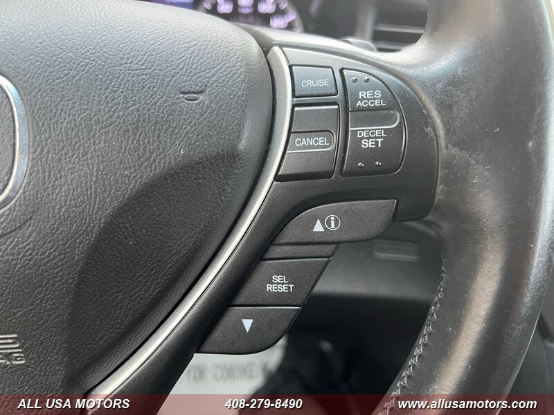 Used 2013 Acura ILX w/ Technology Package FWD image 18