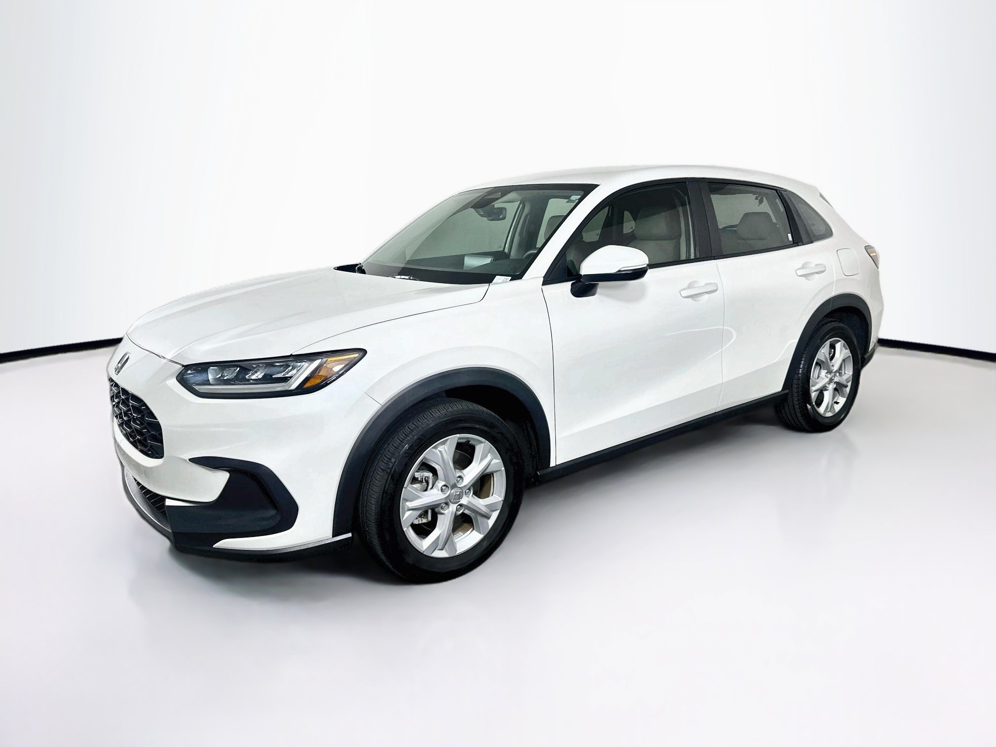 Used 2025 Honda HR-V LX image 3