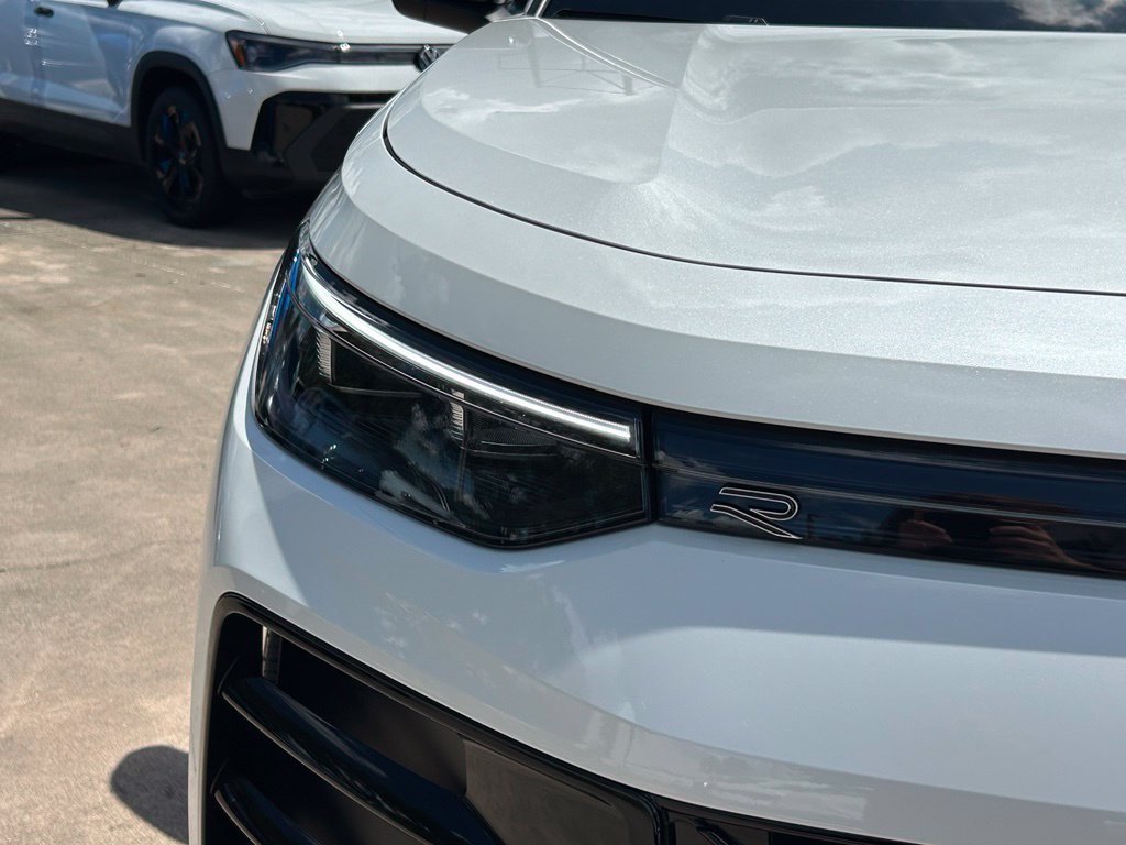 Certified 2026 Volkswagen Tiguan SE R-Line FWD image 35