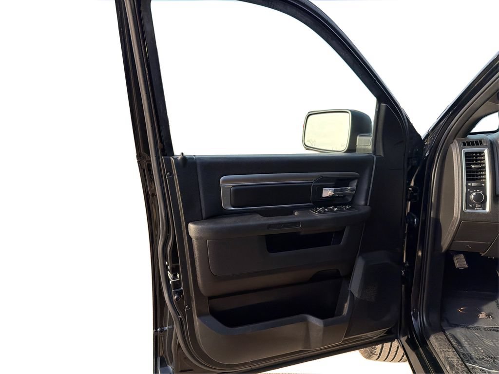 Used 2021 RAM 1500 Classic Warlock AWD/4WD image 20