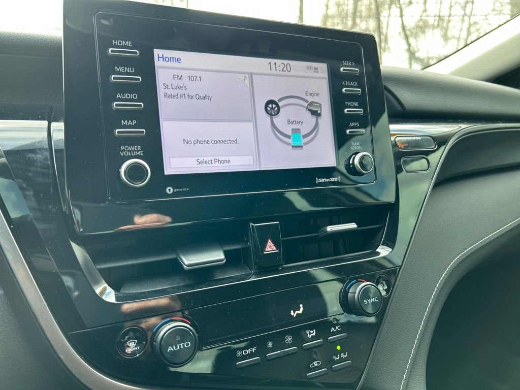 Used 2022 Toyota Camry SE image 12