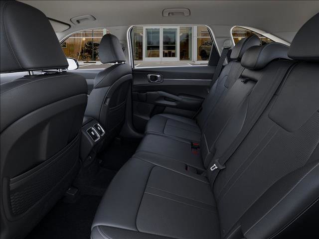 Used 2025 Kia Sorento S image 18